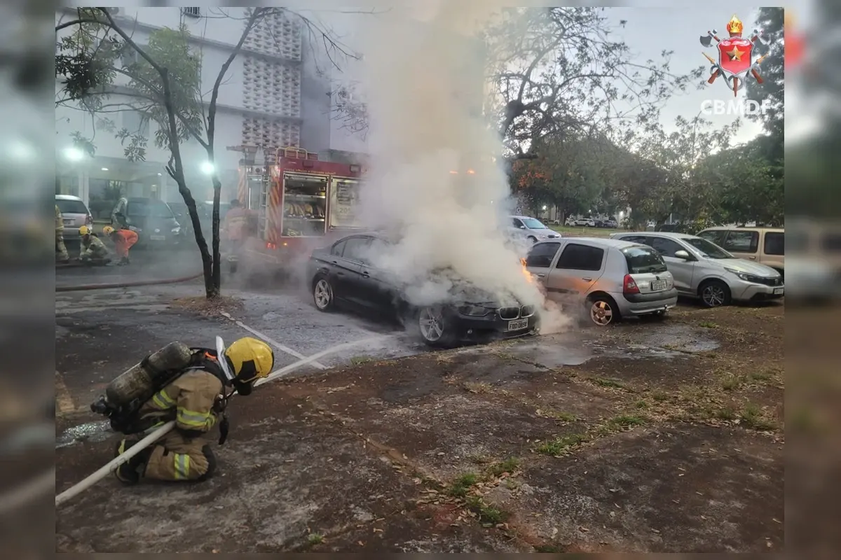 Carro de Luxo Incendeia na Asa Sul e Causa Fumaça Abundante