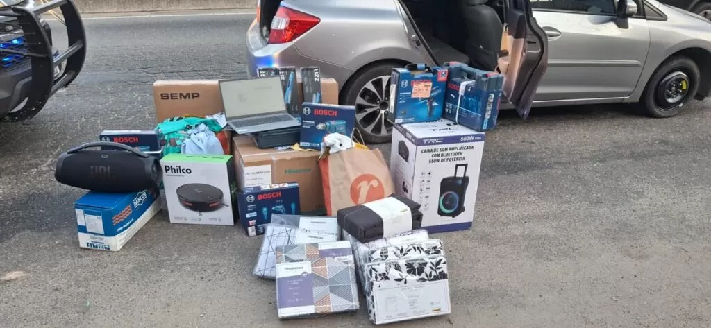 mulher suspeita de furto