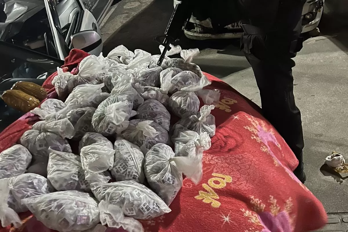 PM apreende drogas que saíram do Complexo do Alemão com PM apreende drogas que saíram do Complexo do Alemão com destino à comunidade de Cabo Frio | Região dos Lagos